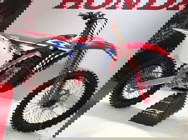 Dougie Lampkin DL12 Indoor Trial set for world's best riders